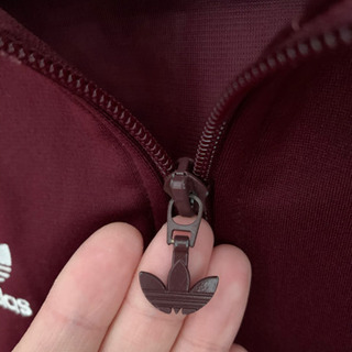 adidas originals海外製の画像