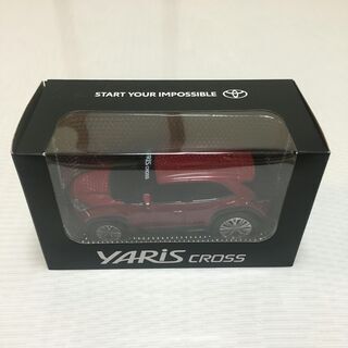 ヤリスクロス　プルバックカー　（センシュアルレッドマイカ）