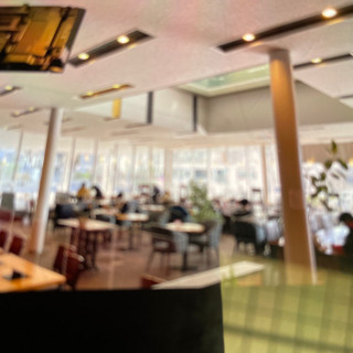 大学カフェでの短時間平日アルバイトの画像