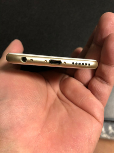 iPhone 6s Gold 64 GB SIMフリー