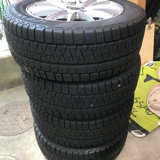 【最終値下げ】スタットレスタイヤ　4本セット　235／55 R17