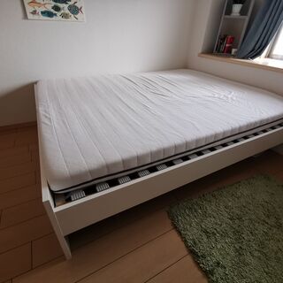 クイーンサイズのベッド+マットレス 160 x 200 cm (Queen size bed + Mattress) 