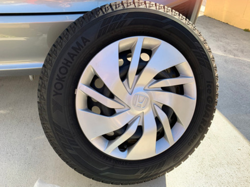 YOKOHAMA スタッドレス一本4,000円にしました。