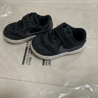 子供用靴　NIKE、converseなどの画像