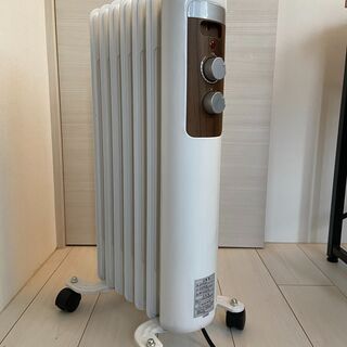 【美品】オイルヒーター 7枚フィン メカ式 1200W 木目調 転倒オフスイッチ付き 高さ62cm 6畳～8畳 [1200/700/500W 3段階切替式] 温度調整 暖房 冬 ヒーター 省エネ 電気ストーブ ライトウッドの画像