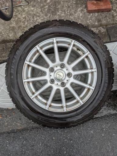 スタッドレスタイヤ　ダンロップWINTERMAX215 60 Ｒ16 タイヤチェーン付