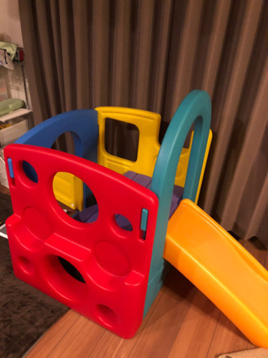 室内　すべりだい　丈夫
