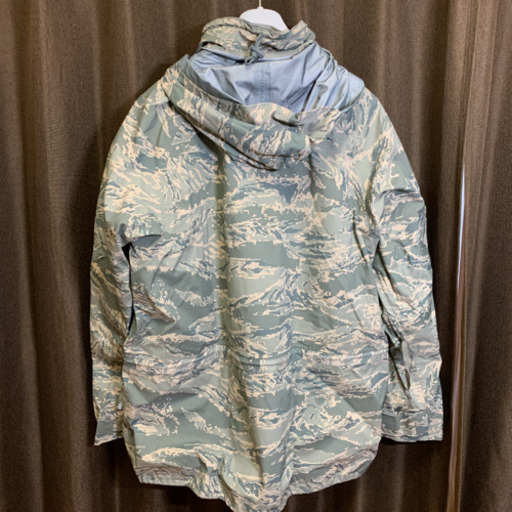 【新品・未使用】米軍　空軍　ゴアテックスパーカー　gore-tex　Lサイズ