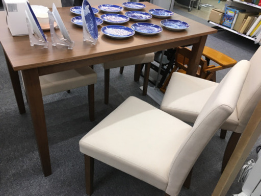 i169 ダイニングテーブルセット　椅子4脚付き