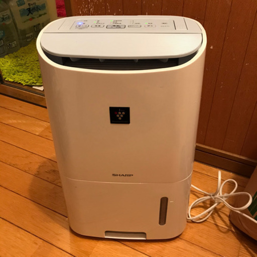 シャープ 除湿器 CV-F71-W 2016年製 プラズマ―クラスター搭載