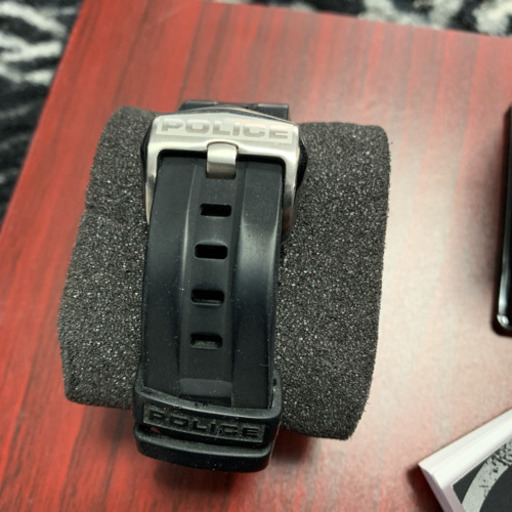 ポリス　電池式腕時計　メンズ中古品