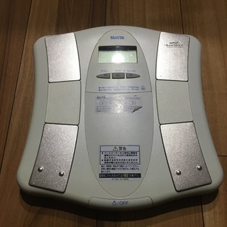 TANITA 体脂肪計付きヘルスメーター