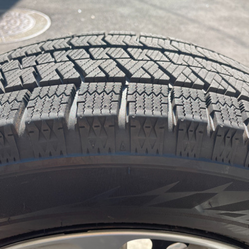【美品】スタッドレスタイヤ　ブリザック　VRX2 215/65R/16
