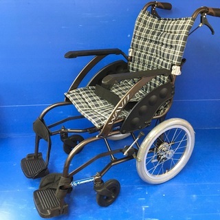 介助式車いす 標準型 WA16-42A カワムラサイクル　車椅子　車イス　【後輪タイヤ新品】