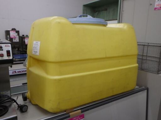 ローリータンク　300リットル　￥10,780