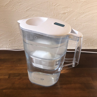 Britaブリタ浄水器（未開封新品カートリッジ1個付き）