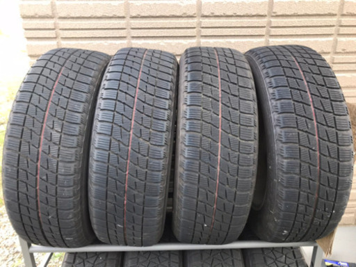エルグランド  215/60r17 2013年製　ブリジストン　アイスパートナー