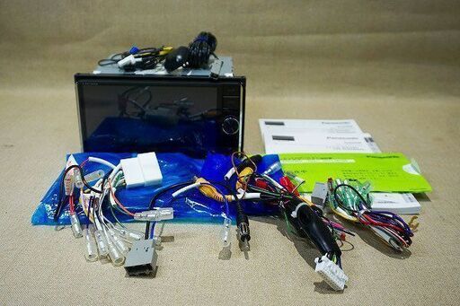 【苫小牧バナナ】動作品☆Panasonic/パナソニック SDナビ CN-RX04WD 7インチ ワイド 17年度地図 BD ブルーレイ 保証書あり アンテナ新品♪