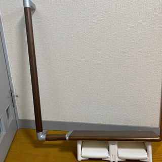 TOTO 介護用品 手摺り付き一体型 ペーパーホルダーの画像