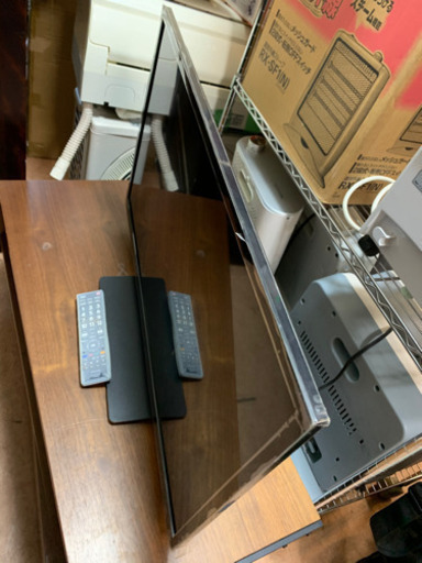 取引中?液晶カラーテレビ 東芝 32インチ ? しげん屋