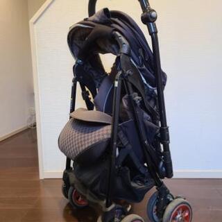 combi 対面式にも可変　ベビーカーの画像