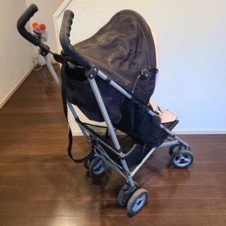 軽量　出先に重宝　ベビーカーの画像