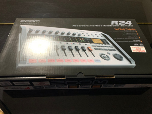 Zoom R24
