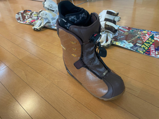 スノーボード　ブーツ　売ります
