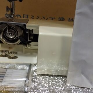 蛇の目ミシン　1300型　かなり古いですが動きます。の画像