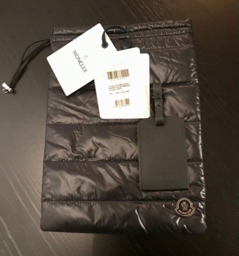 【期間限定:3月中旬まで】【未使用】モンクレール x リモワ　限定コラボ　ポーチ　iPad タブレットケース　巾着
