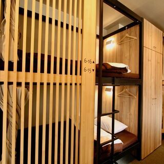 |バイト・パート|大阪|ゲストハウス|フロントスタッフ・清掃スタッフ大募集|住み込み大募集！|地下鉄堺筋線 恵美須町駅 駅直結｜難波駅徒歩圏内｜【遊びも本気、仕事も本気がモットーの会社です】学力・経験一切不要！英語も身につく！の画像