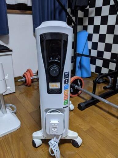 デロンギのオイルヒーターです(8〜10畳用)