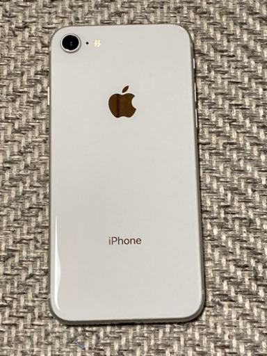 iPhone8 64GB 白　20,000円に値下げしました。★希望者いなければ、1/12appleに下取り出します。