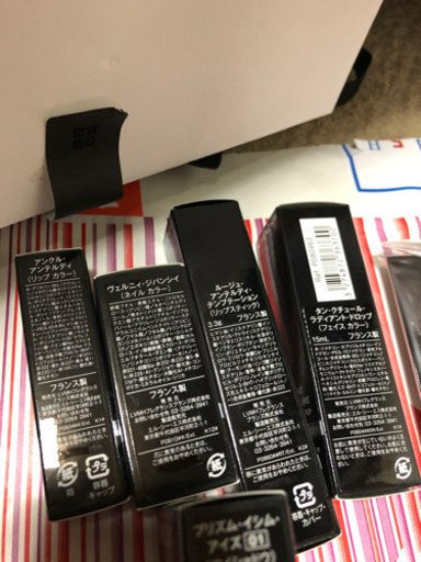 【値下げ】化粧品　GIVENCHY　ジバンシー