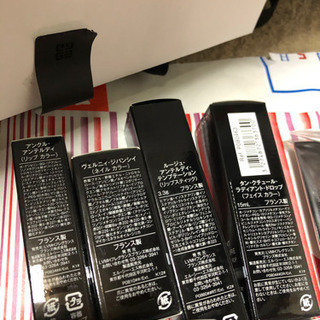 【値下げ】化粧品　GIVENCHY　ジバンシーの画像