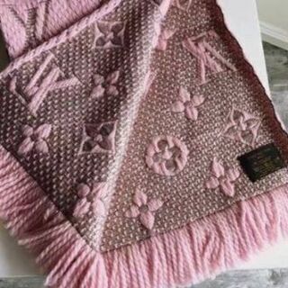 格安‼️お買い得‼️非常に入手困難‼️ 🧣日本完売コレクション品 ルイヴィトン マフラー🧣正規品🧣の画像