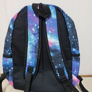 美品！宇宙柄のリュックの画像