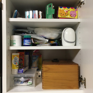 掃除機収納棚の画像
