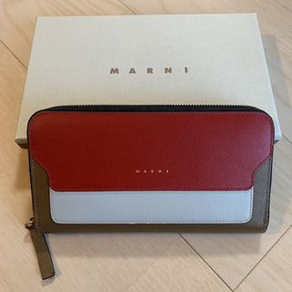 【美品】MARNI (マルニ)　 レザーウォレット　長財布 