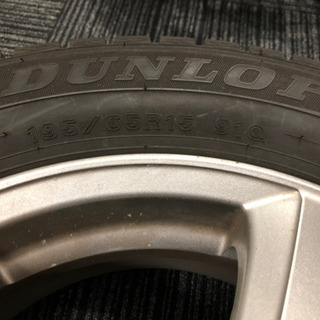 日産セレナ（TC24型）　スタッドレスタイヤ　195/65R15