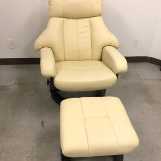 オットマン付きリクライニングチェア中古