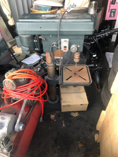 大型ドリル　穴あけ　作動確認済み