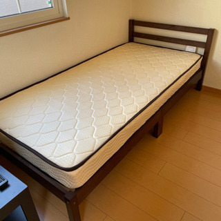 木製　シングルベッド　マットレス付き　一年使用の美品です！