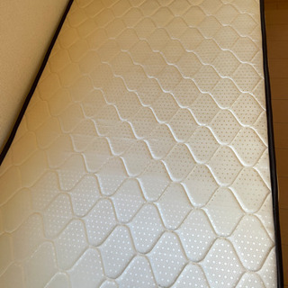 木製　シングルベッド　マットレス付き　一年使用の美品です！の画像