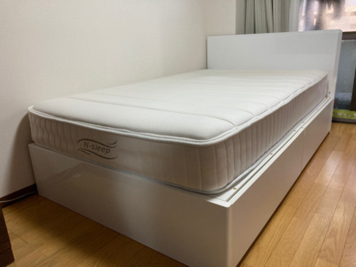 ニトリ　セミダブルベッドフレーム　メリッサ3 深引き出し　ホワイト　収納付きベッド　セミダブル　ベッド　マットレス　Nスリープ