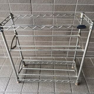玄関先使う靴棚