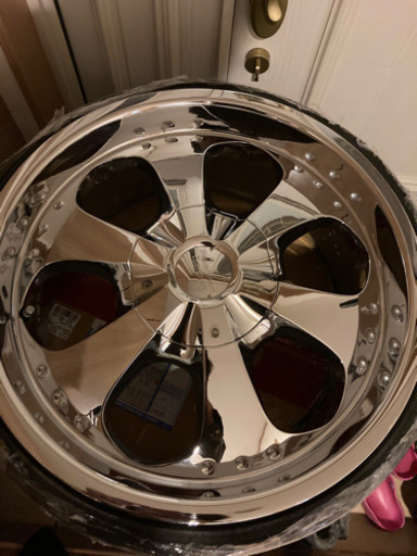 20インチ  深リム　アメリカンレーシング　114.3 8.5j