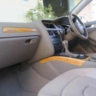 アウディ　Ａ４ ２．０　ＴＦＳＩ　クワトロ✨HDDナビ付きの画像