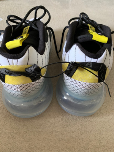 NIKE スニーカー　新品　メンズ