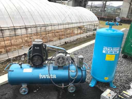 エアーコンプレッサーとサブタンクのセット